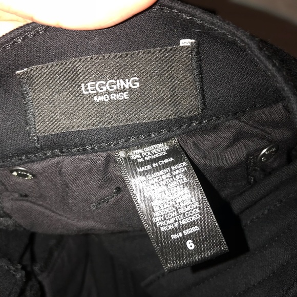 EXPRESS Distressed Black Skinny Jeans - Picture 6 of 6